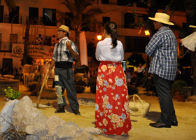 La Asociación Cultural al Uso del Burro realizó una representación teatral sobre los oficios de los pedreros, caleros y los arrieros (28/07/2012)